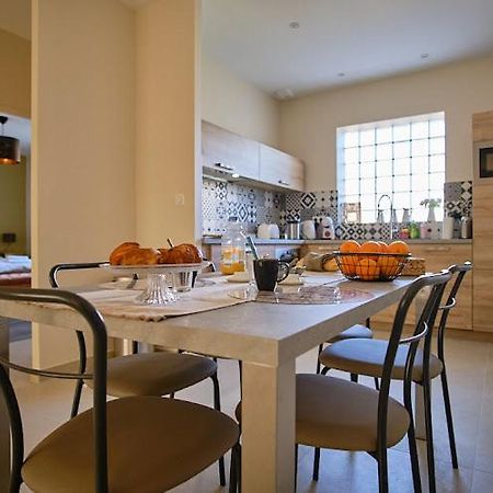 Bed and Breakfast Les Doyennes Brugny-Vaudancourt Екстер'єр фото